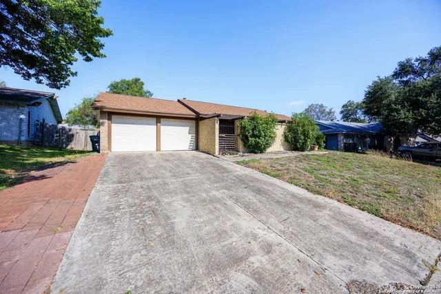 $219,999 | 7717 Dry Canyon Trail, Live Oak, TX 78233