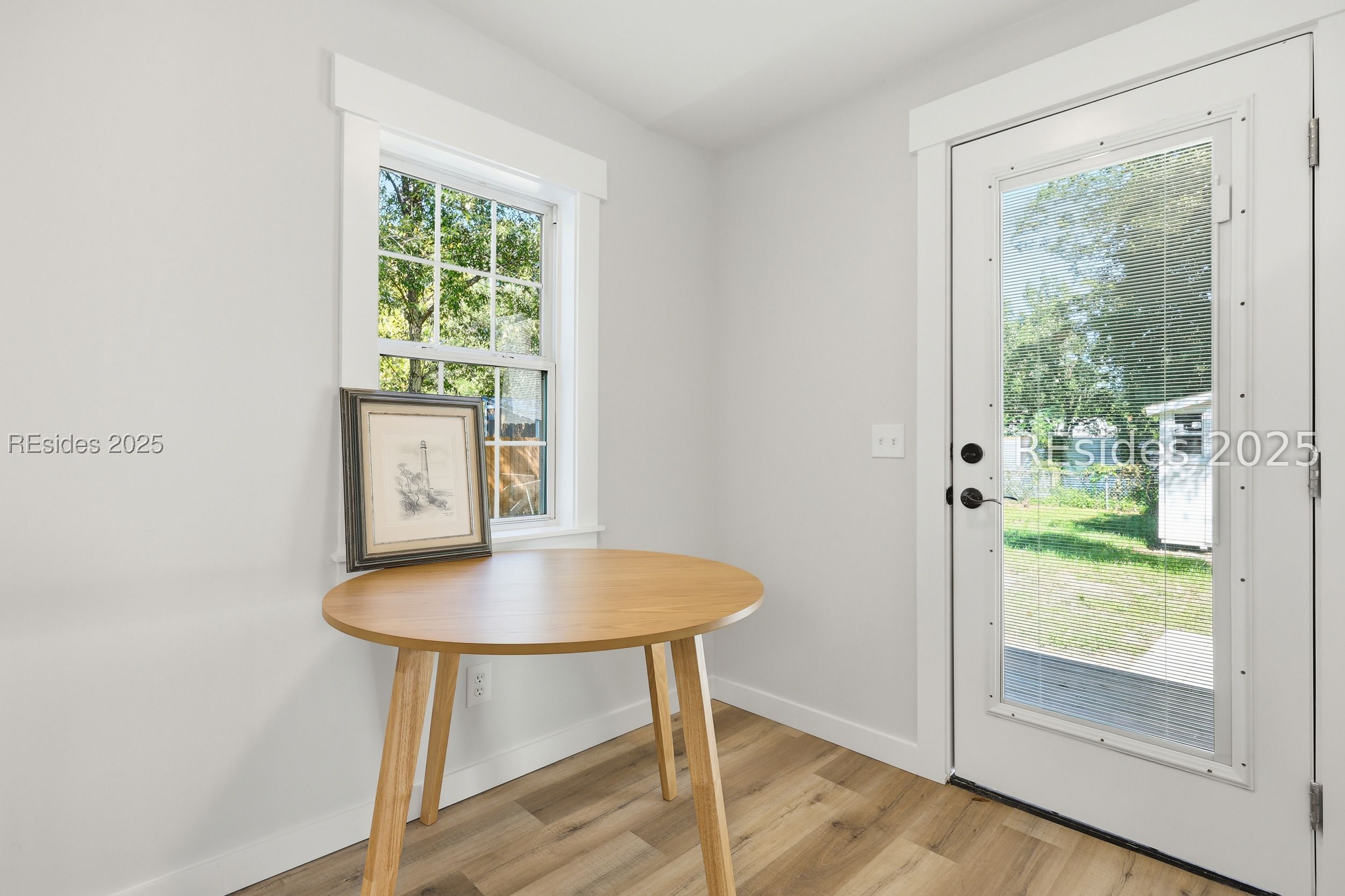 178 5th Avenue Ridgeland, SC 29936 - Photo 17 of 33 desk or dining area