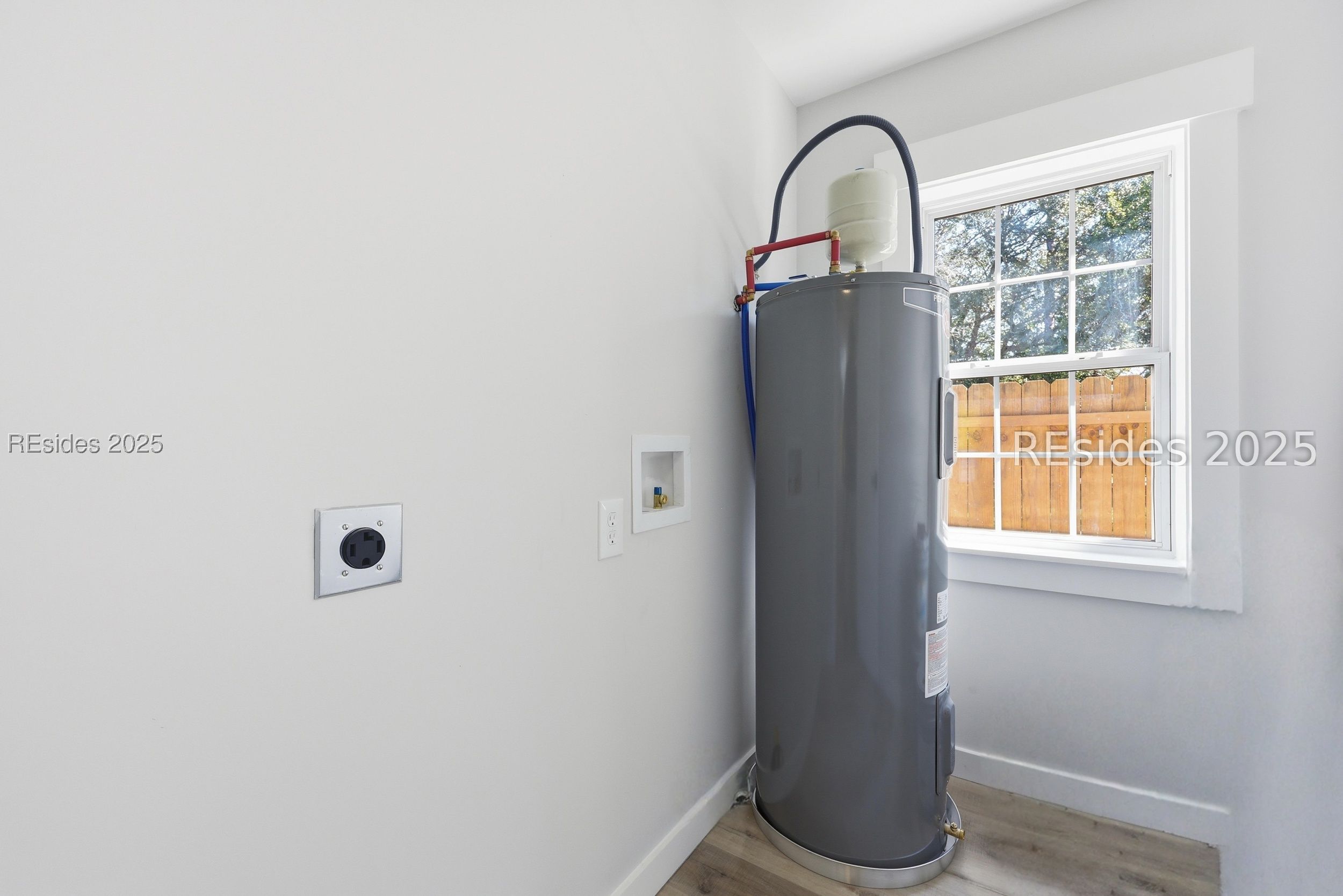 178 5th Avenue Ridgeland, SC 29936 - Photo 25 of 33 brand new water heater and laundry space