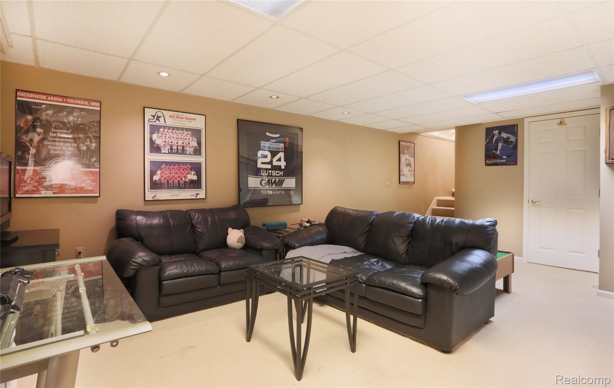 1138 Valley Stream Court Rochester, MI 48309 - Photo 24 of 31 0I0A9603.jpeg