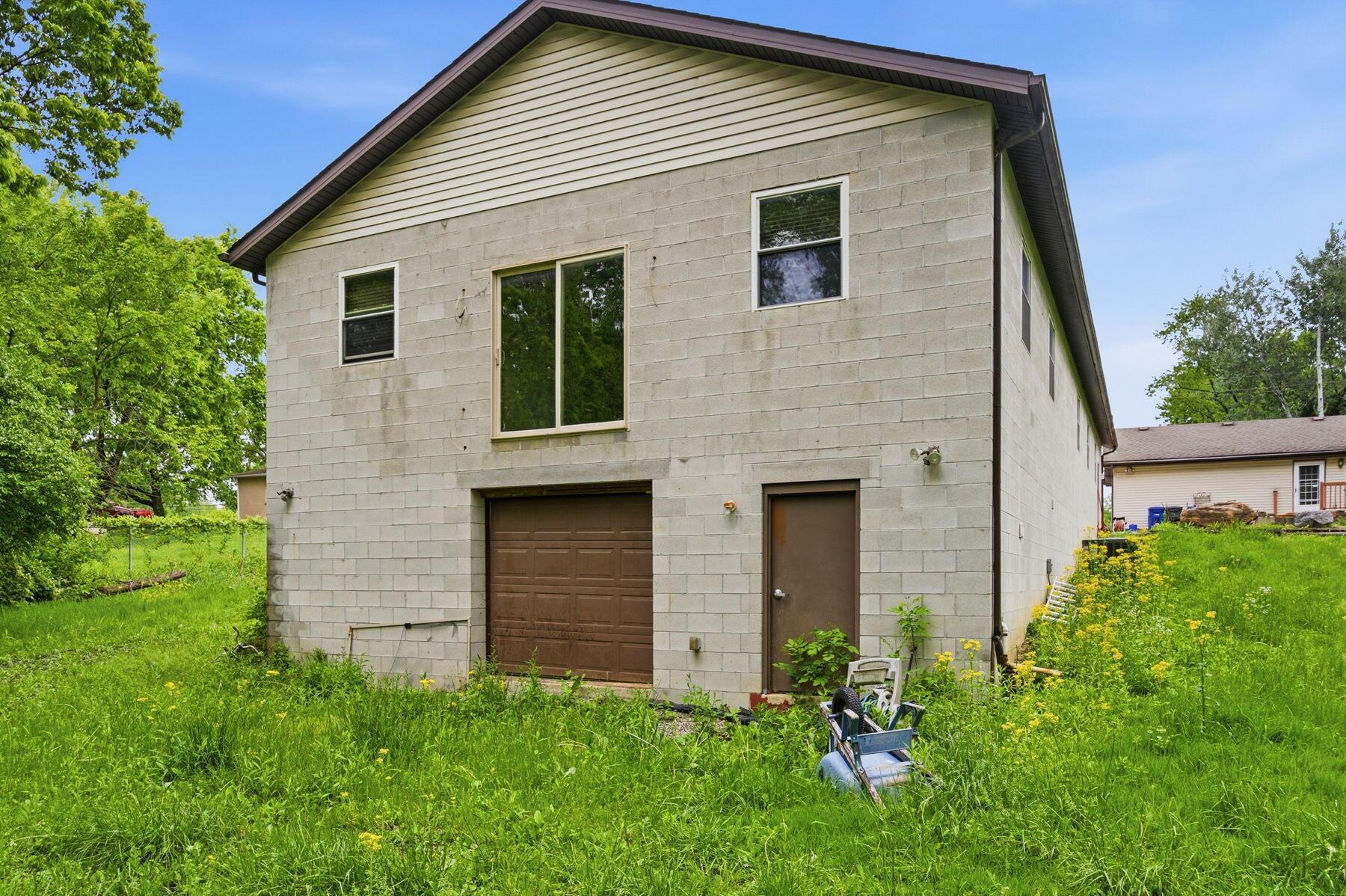 1691 Dyer Road Grove City, OH 43123 - Photo 90 of 108 garage