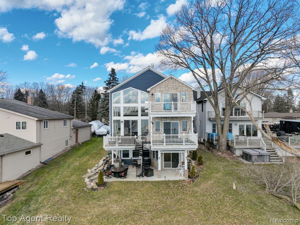 3589 Mann Road Clarkston, MI 48346 - Photo 46 of 61