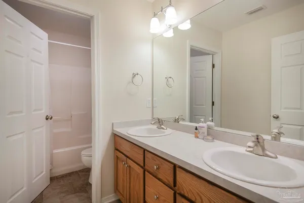 $674,000 | 8501 Highway 97, Walnut Hill, FL 32568