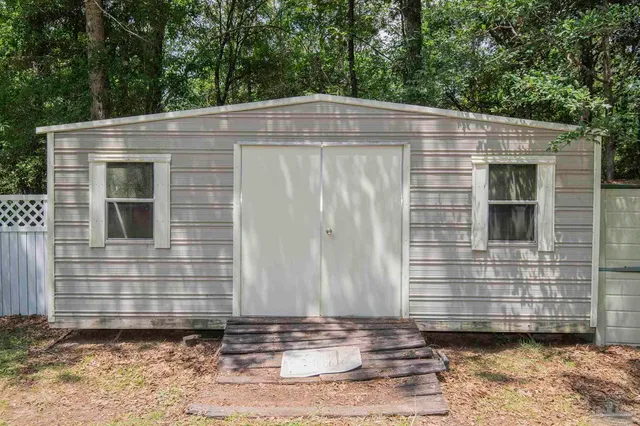 $674,000 | 8501 Highway 97, Walnut Hill, FL 32568