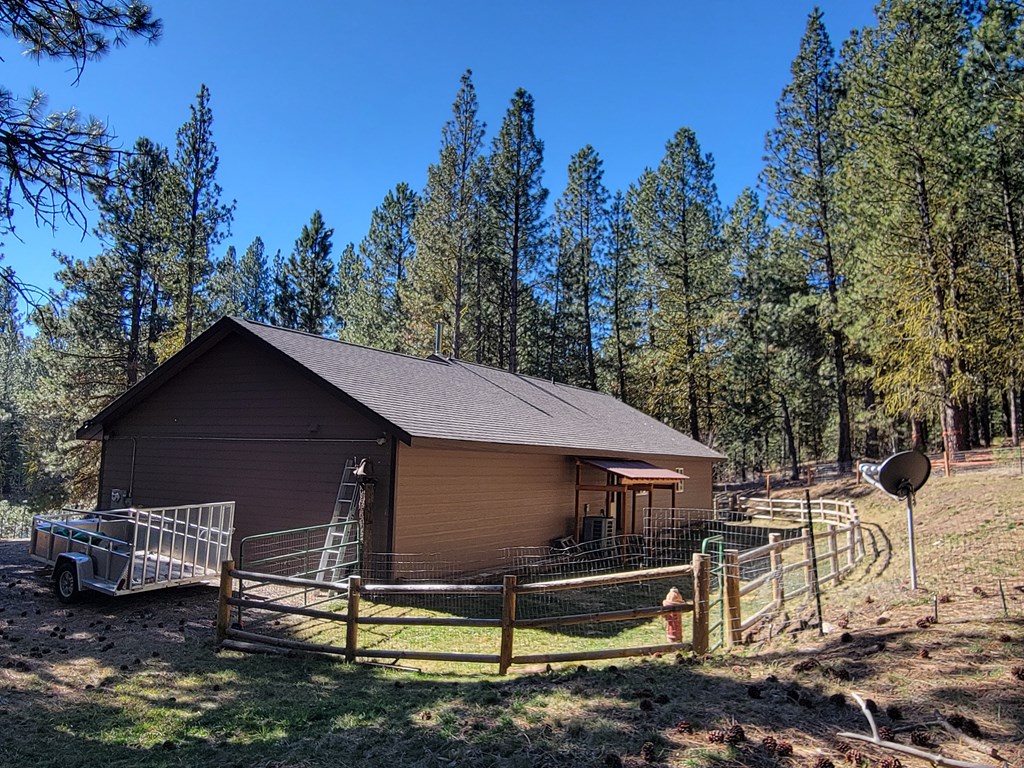 160 Pine Valley Drive Cascade, ID 83611 - Photo 7 of 43 Beautiful back yard