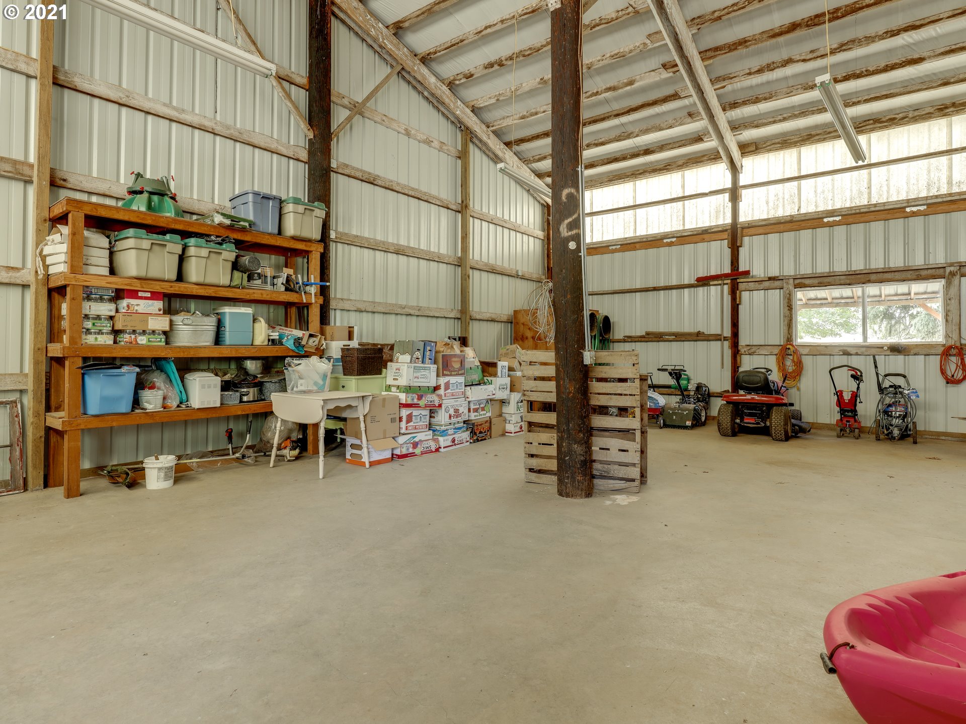 44644 Southeast Coalman Road Sandy, OR 97055 - Photo 26 of 31 a view of store room with furniture