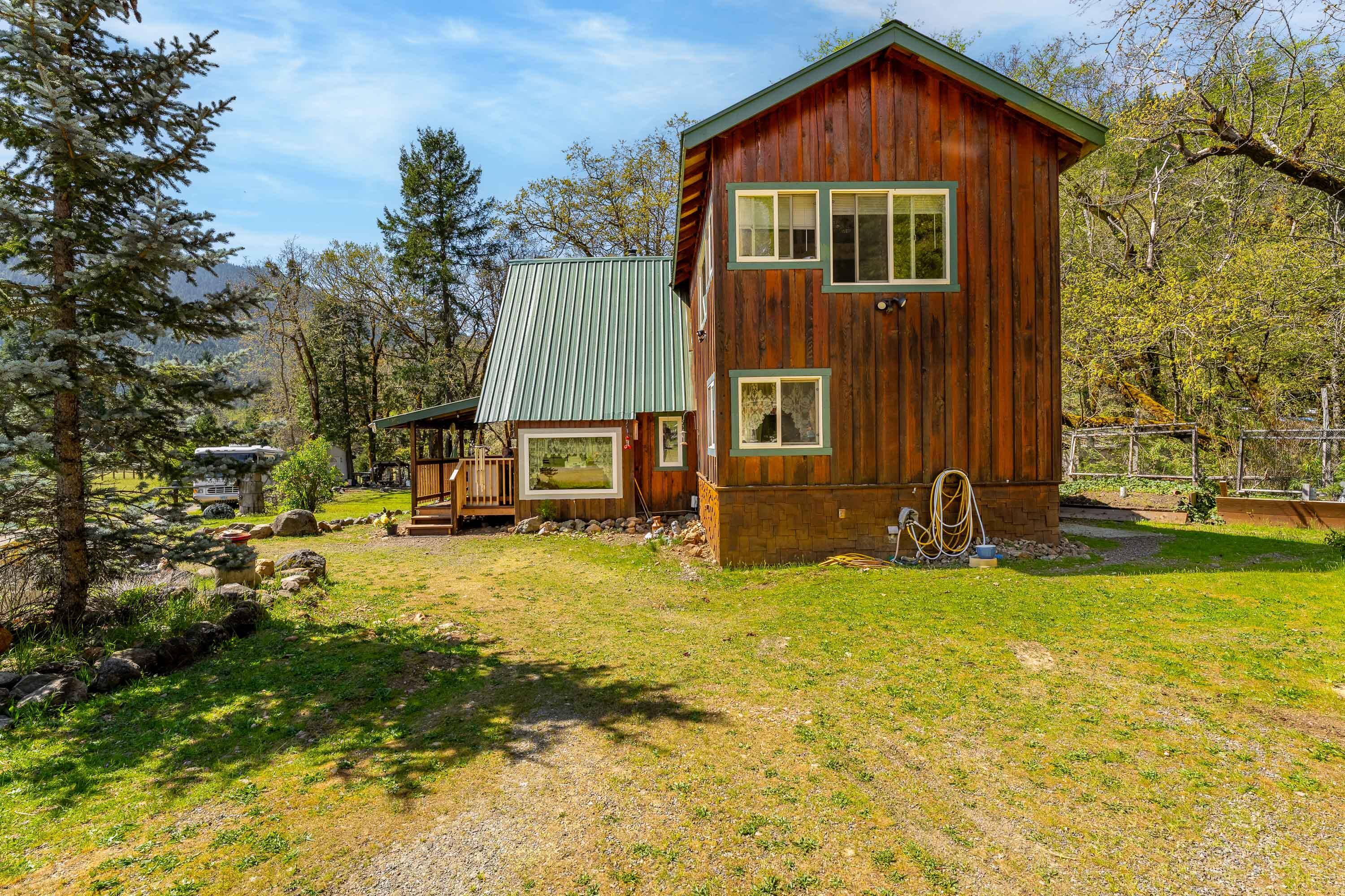 8570 Deer Creek Road Selma, OR 97538 - Photo 20 of 54 EXT (25 of 26)