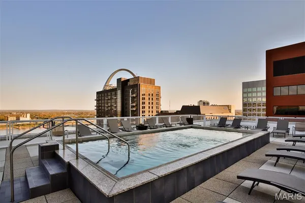 $145,500 | 314 North Broadway, Unit 905, St. Louis, MO 63102