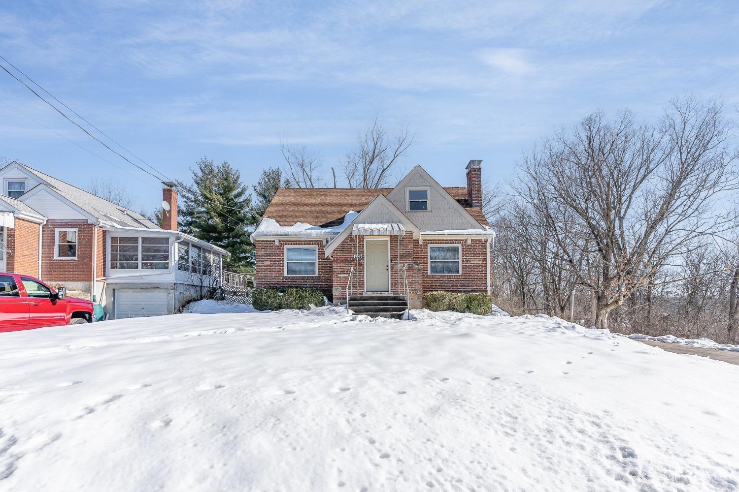 5336 Fox Road Cincinnati, OH 45239 - Photo 1 of 25 Gallery Image 1