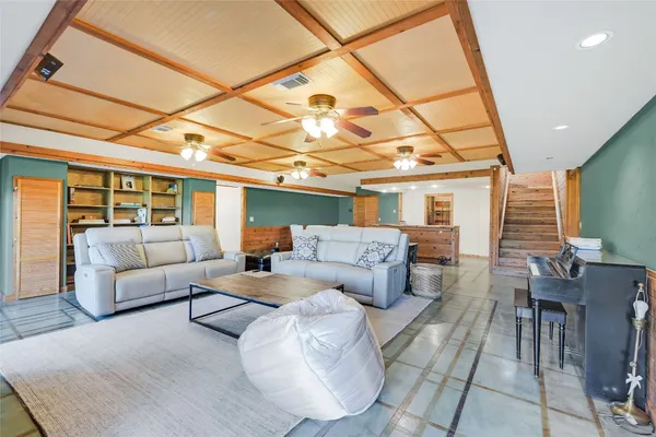 $1,995,000 | 367 Fawn Road, Livingston, TX 77351