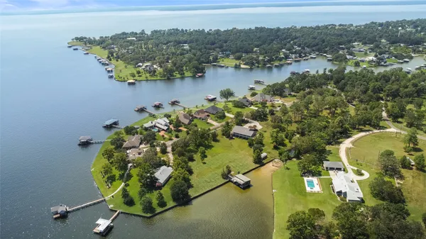 $1,995,000 | 367 Fawn Road, Livingston, TX 77351