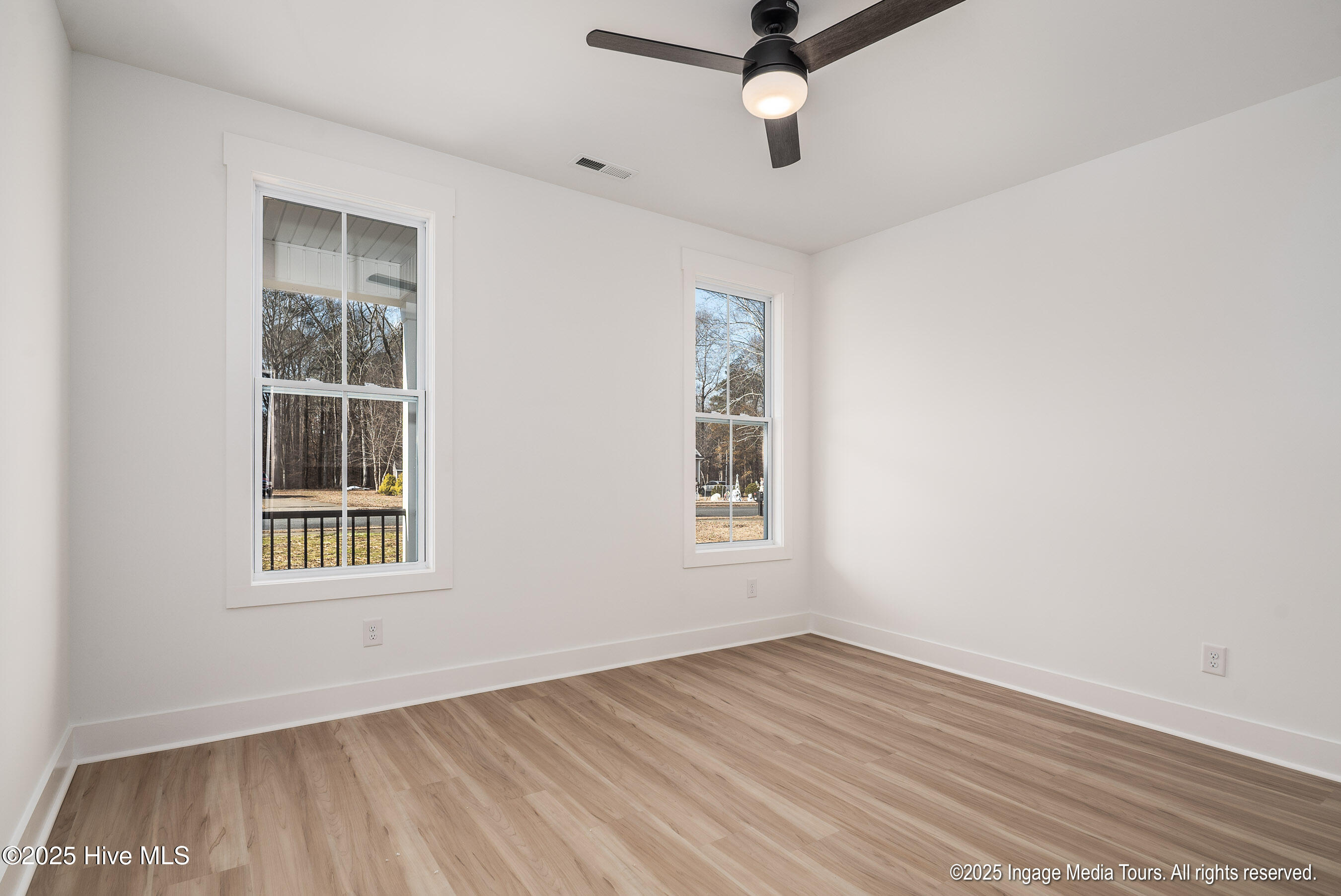 121 Castle Court Washington, NC 27889 - Photo 27 of 38 Bedroom 1