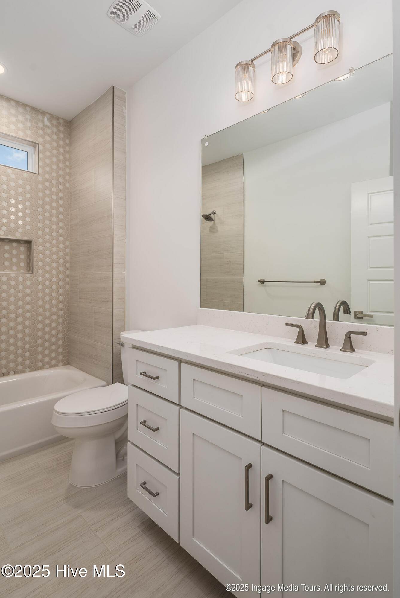 121 Castle Court Washington, NC 27889 - Photo 29 of 38 Full Bath 2