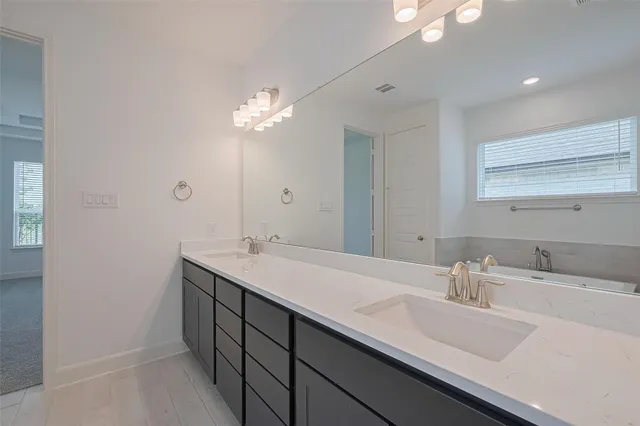 $495,790 | 2825 Golden Isle Drive, Texas City, TX 77568