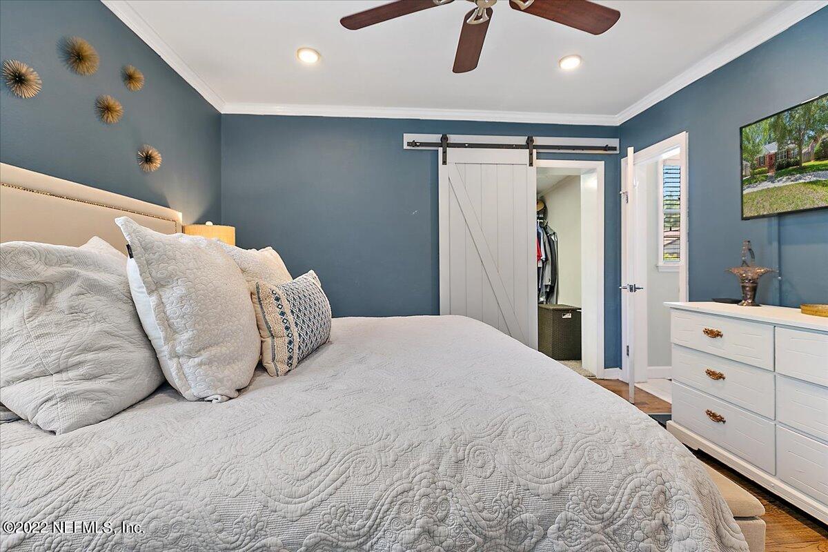 4085 London Road Jacksonville, FL 32207 - Photo 13 of 23 OWNER'S SUITE