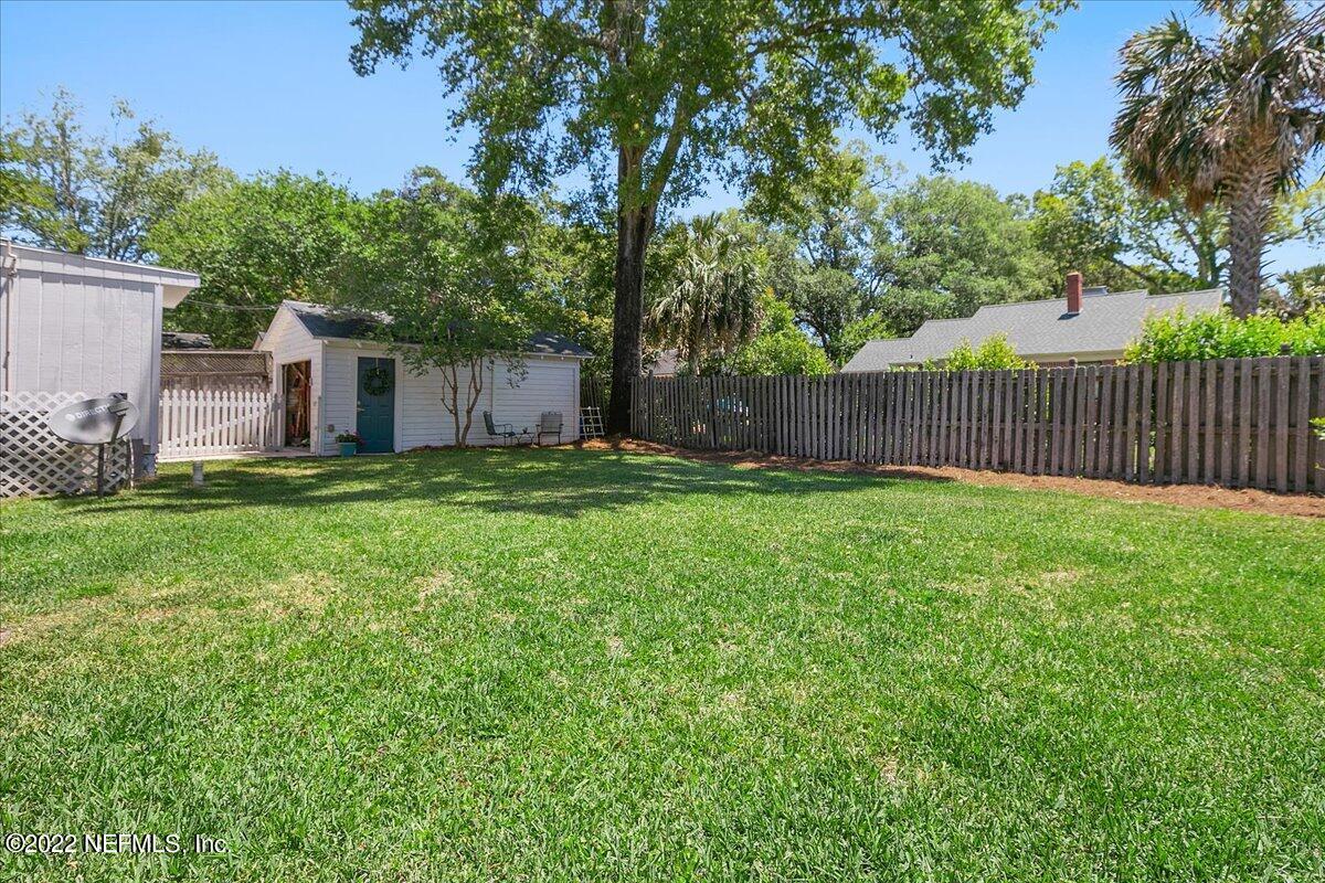 4085 London Road Jacksonville, FL 32207 - Photo 21 of 23 BACKYARD