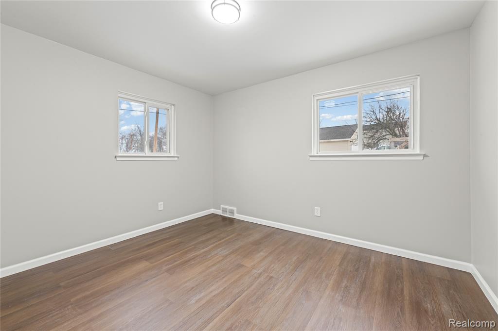 11780 Haggerty Road Belleville, MI 48111 - Photo 15 of 35 Gallery Image 15