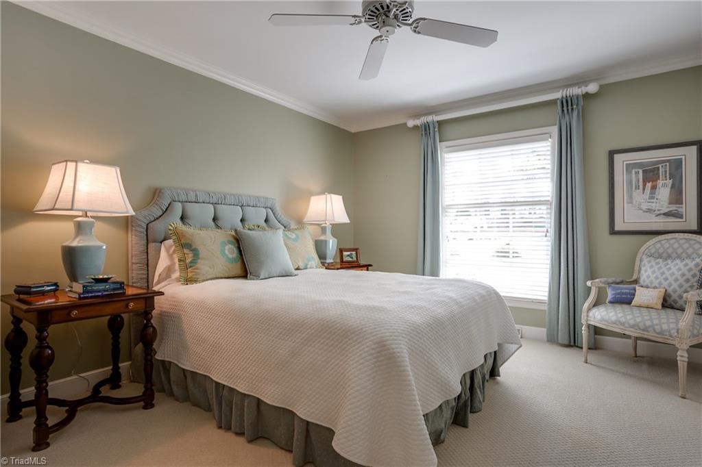 908 Dover Road Greensboro, NC 27408 - Photo 17 of 30 Gallery Image 17