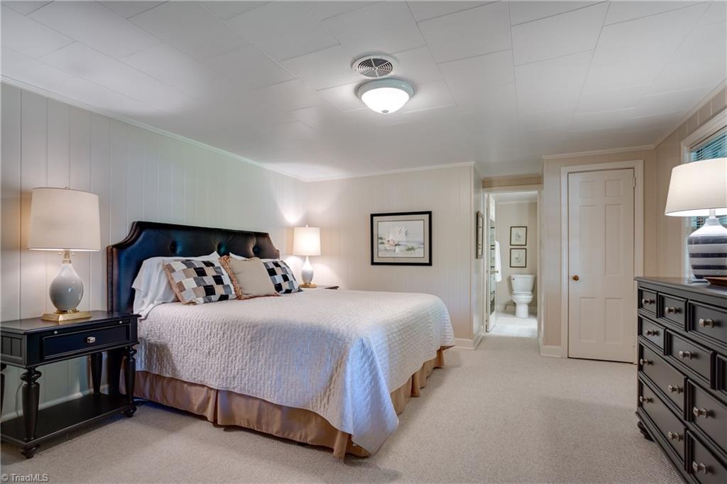 908 Dover Road Greensboro, NC 27408 - Photo 19 of 30 Gallery Image 19