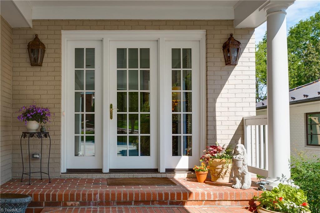 908 Dover Road Greensboro, NC 27408 - Photo 25 of 30 Gallery Image 25