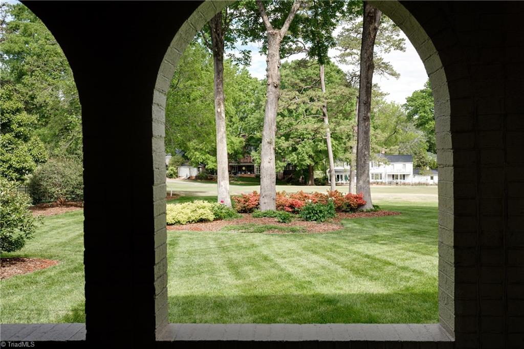 908 Dover Road Greensboro, NC 27408 - Photo 28 of 30 Gallery Image 28