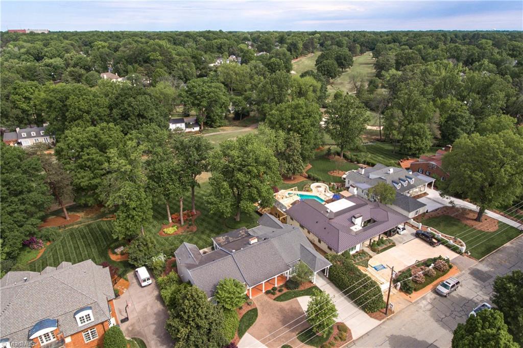 908 Dover Road Greensboro, NC 27408 - Photo 30 of 30 Gallery Image 30