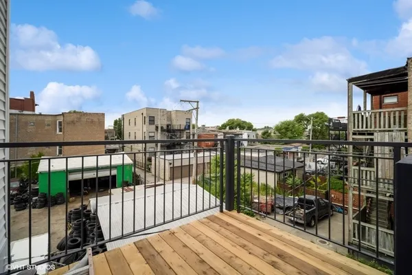 $2,550 | 1100 South Western Avenue, Unit 3F, Chicago, IL 60612