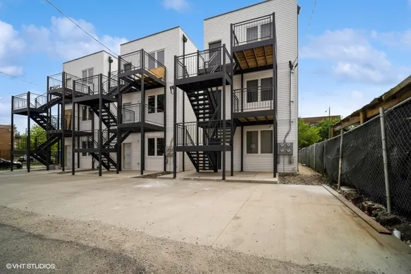 $2,550 | 1100 South Western Avenue, Unit 3F, Chicago, IL 60612