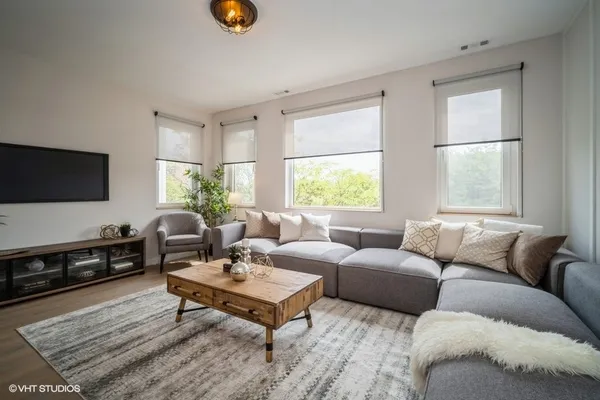 $2,550 | 1100 South Western Avenue, Unit 3F, Chicago, IL 60612