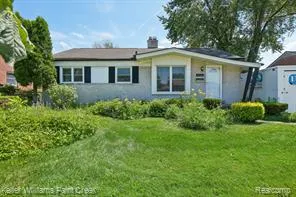 $175,000 | 5110 Lyons Circle West, Warren, MI 48092