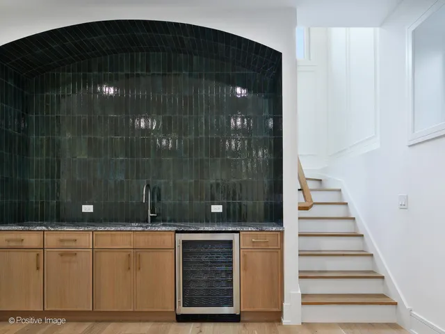 $1,924,900 | 1916 North Hermitage Avenue, Chicago, IL 60622