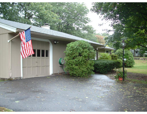 3 Mary Agnes Road Framingham, MA 01701 - Photo 2 of 11 Gallery Image 2