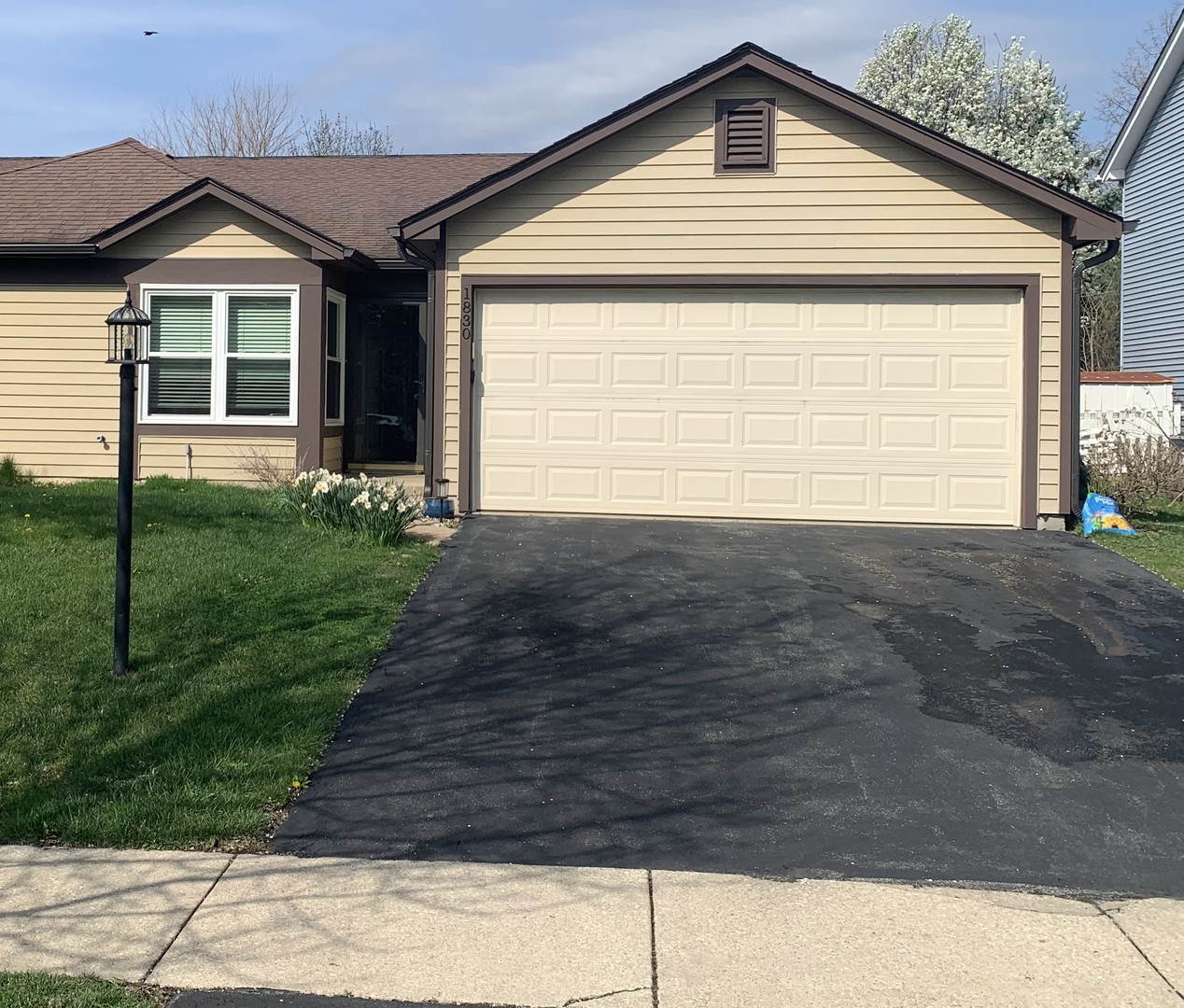 1830 Shetland Road Naperville, IL 60565 - Photo 2 of 25