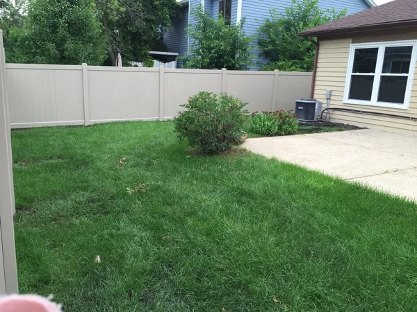 $2,600 | 1830 Shetland Road, Naperville, IL 60565