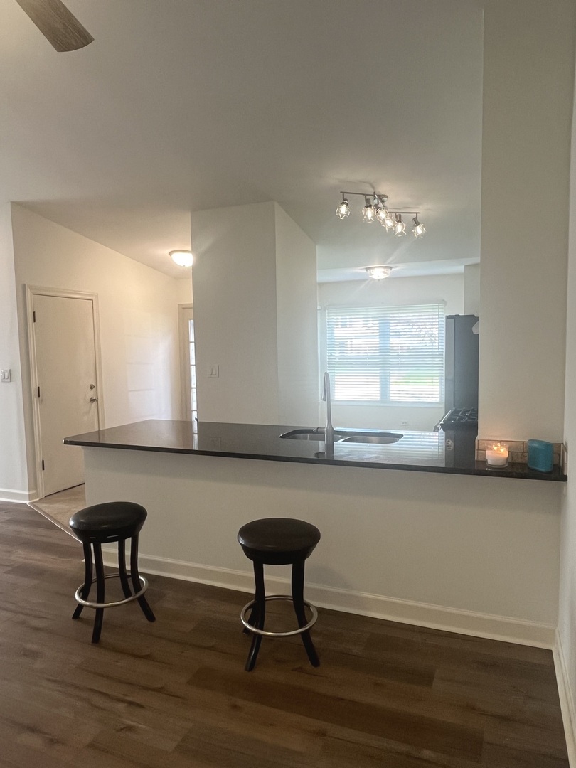 1830 Shetland Road Naperville, IL 60565 - Photo 4 of 25