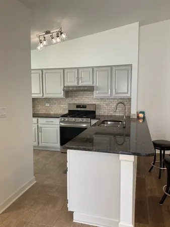 $2,600 | 1830 Shetland Road, Naperville, IL 60565