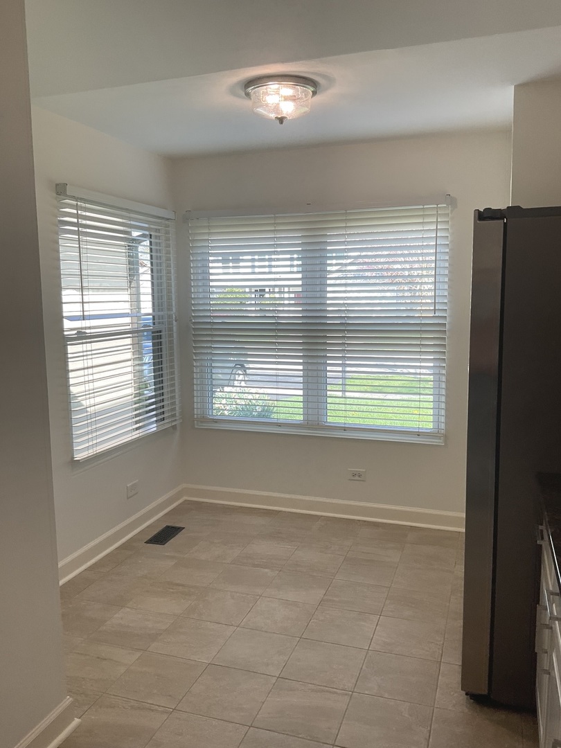 1830 Shetland Road Naperville, IL 60565 - Photo 10 of 25