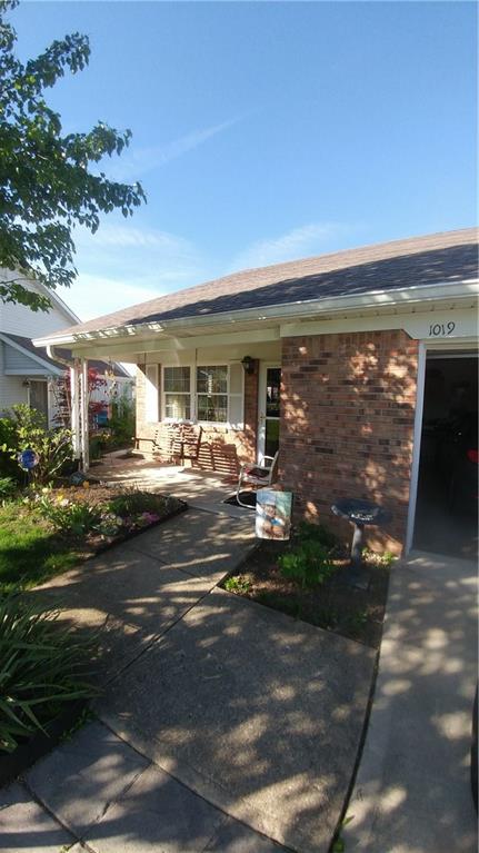 1019 Ina Circle Franklin, IN 46131 - Photo 1 of 24 Gallery Image 1