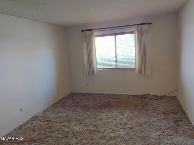 a view of an outdoor entertaining space