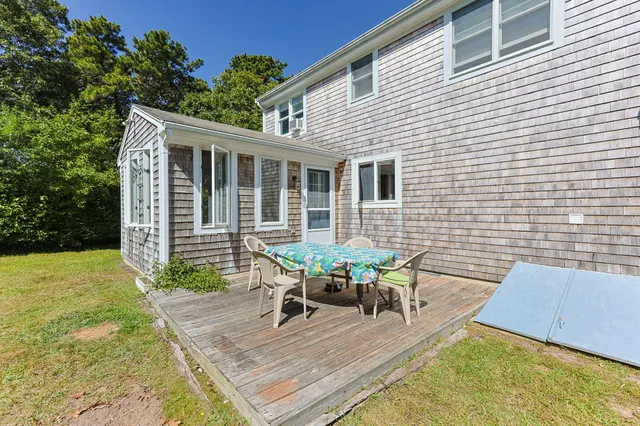$1,700,000 | 44 Emery Lane, North Chatham, MA 02650