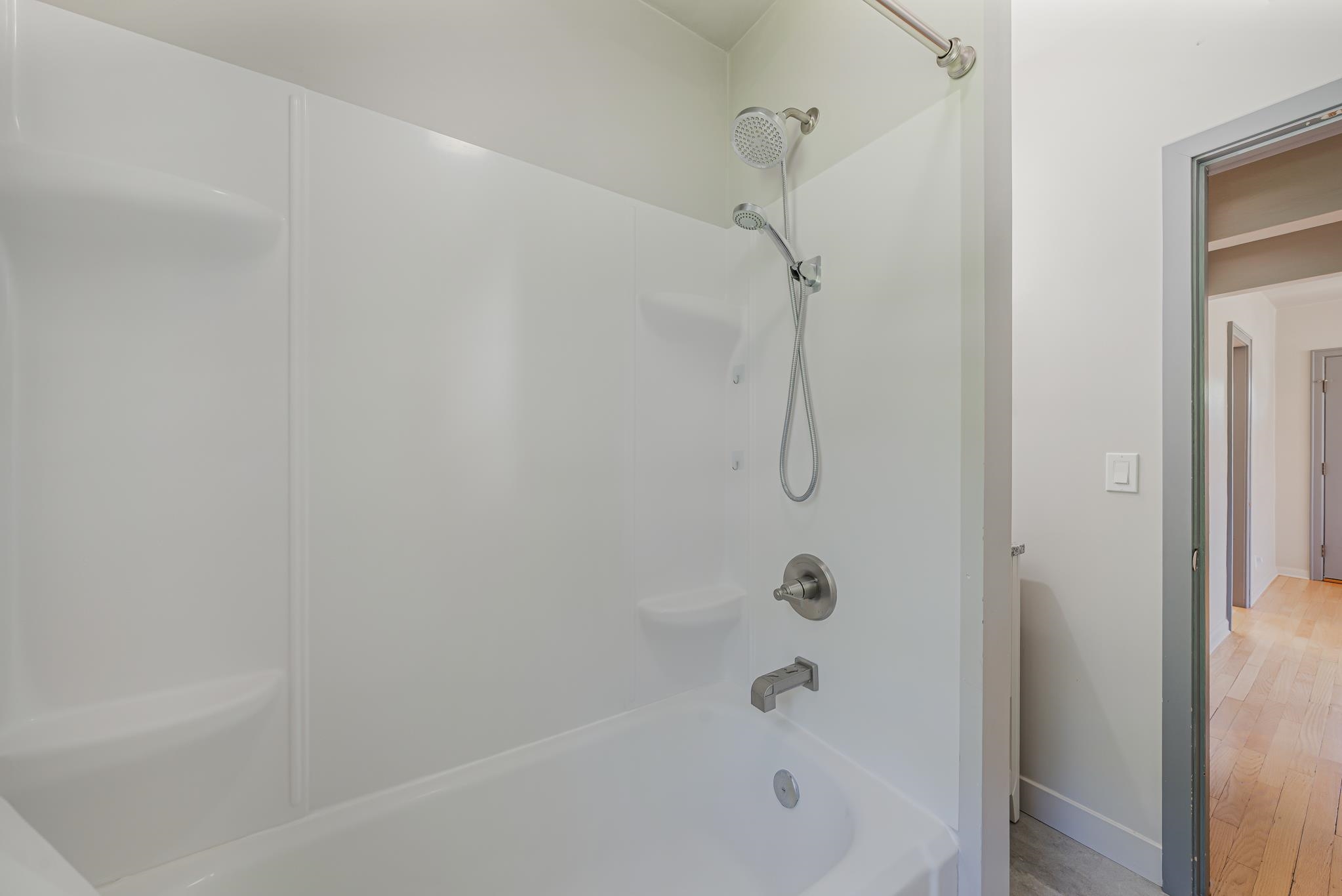 1406 South Ridge Road Green Bay, WI 54304 - Photo 14 of 34