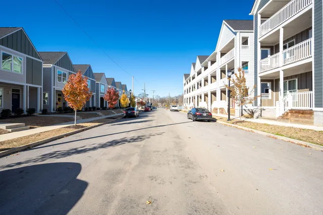 $1,695 | 2316 East 18th Street, Chattanooga, TN 37404