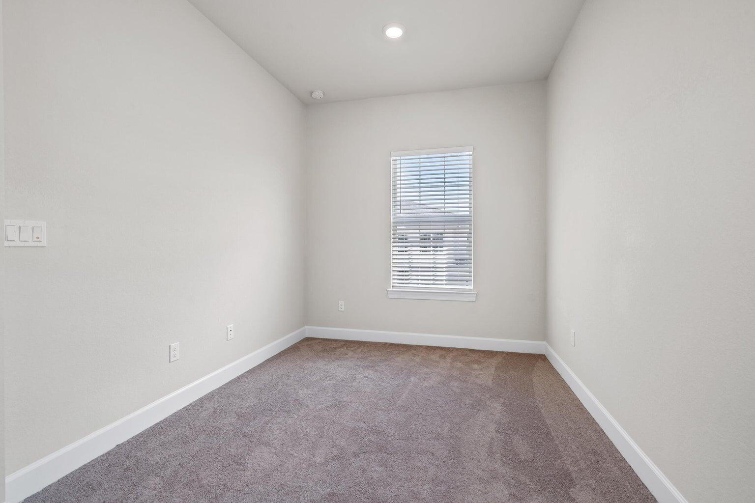 1839 Southeast Roxy Way Stuart, FL 34996 - Photo 17 of 29 20220914010922078935000000-o