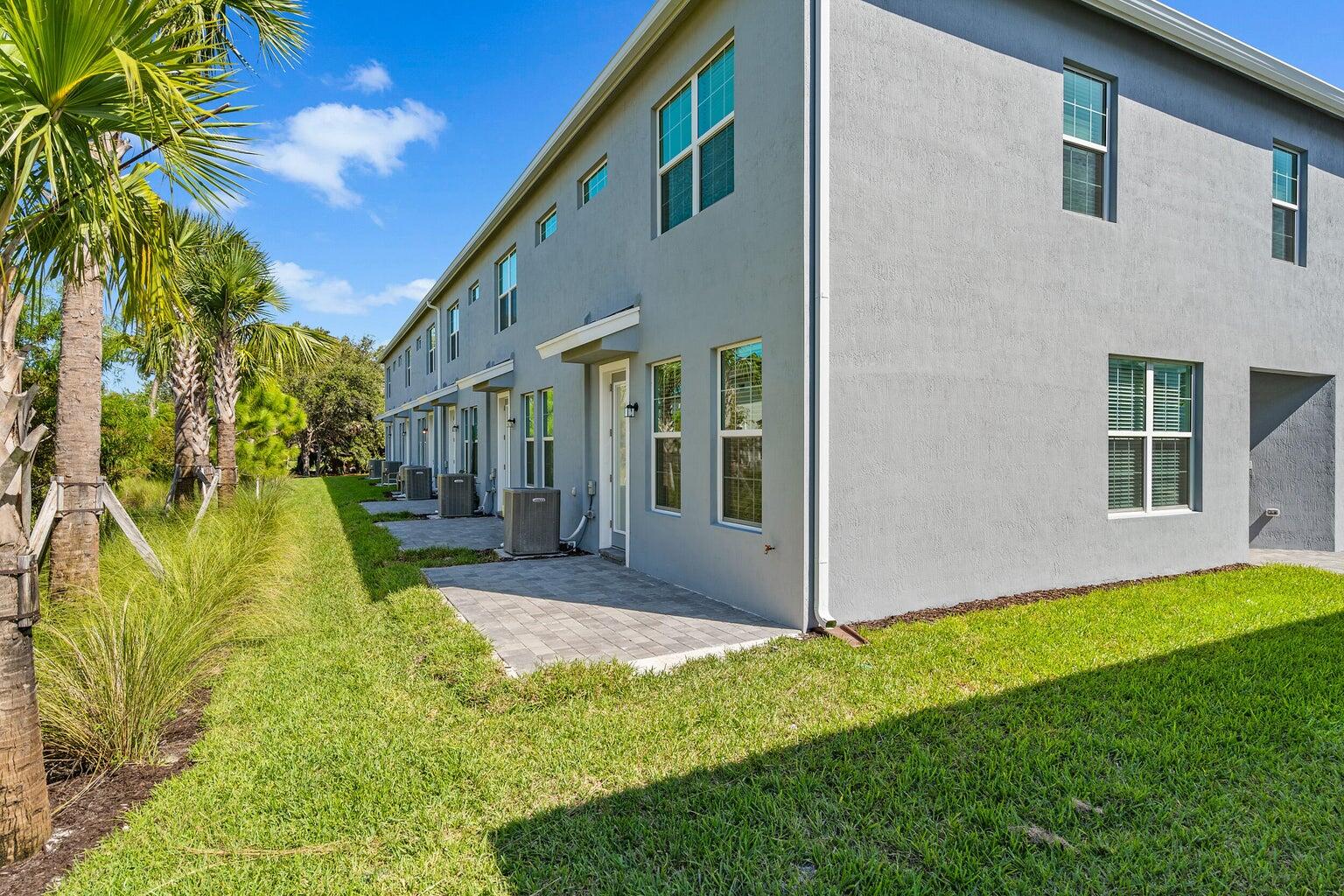 1839 Southeast Roxy Way Stuart, FL 34996 - Photo 23 of 29 20220914010908674236000000-o