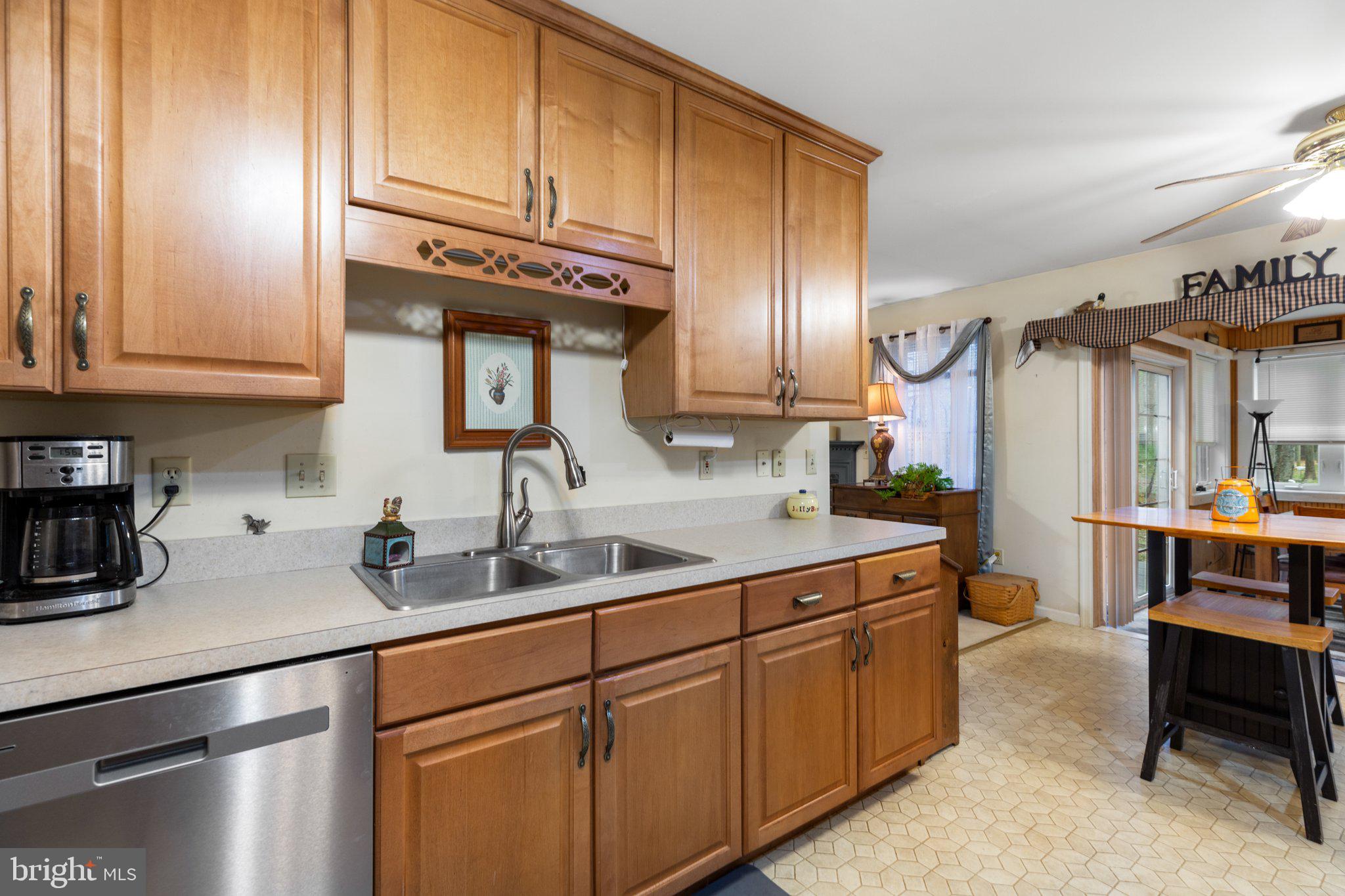 224 Battlefield Road Locust Grove, VA 22508 - Photo 10 of 34 dishwasher 4/24