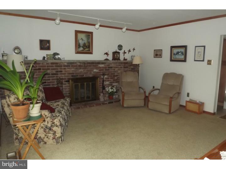 719 Decatur Drive Mount Laurel, NJ 08054 - Photo 11 of 25 Family Room