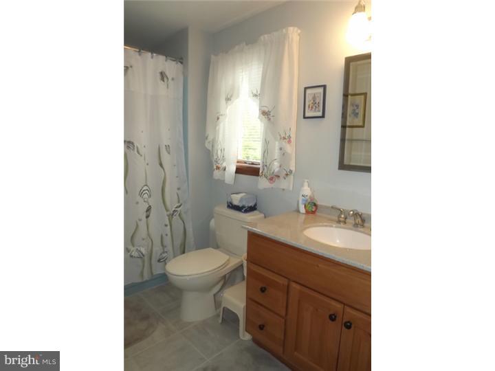 719 Decatur Drive Mount Laurel, NJ 08054 - Photo 22 of 25 Bathroom