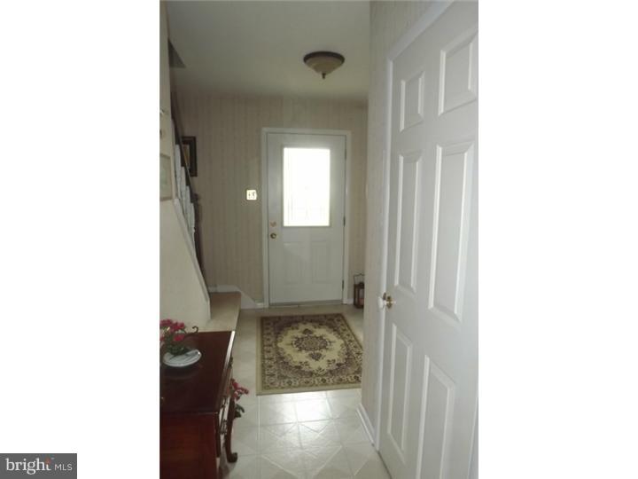719 Decatur Drive Mount Laurel, NJ 08054 - Photo 4 of 25 Foyer