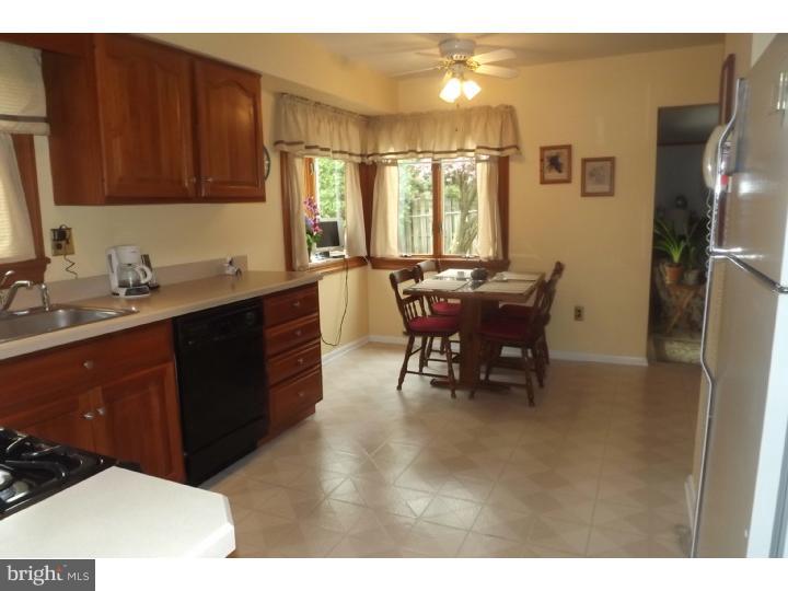 719 Decatur Drive Mount Laurel, NJ 08054 - Photo 8 of 25 Kitchen