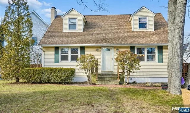 $3,400 | 183 Dow Avenue, Woodbridge, NJ 08830